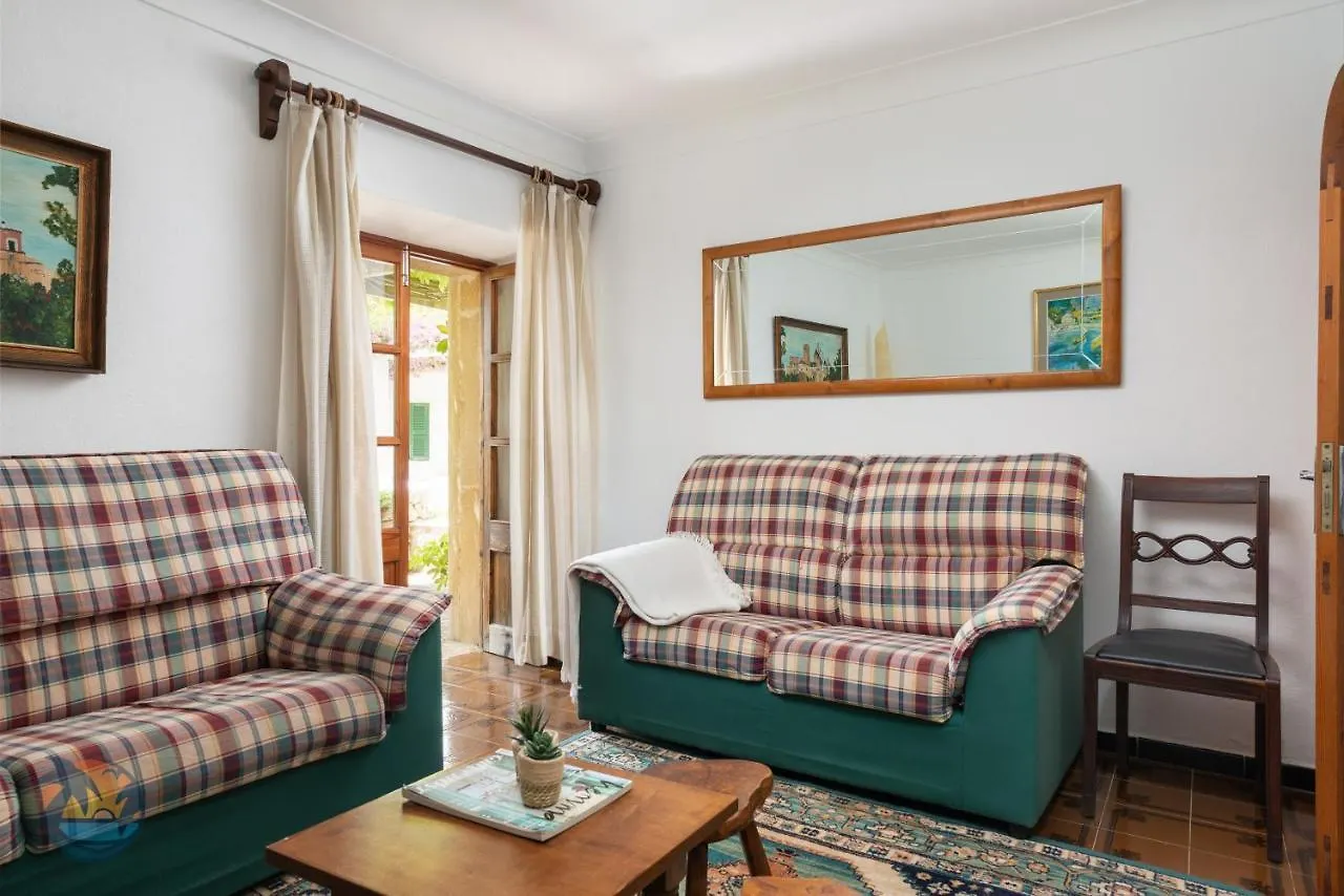 カントリーハウス Finca L'Hort De Can Bota,Con Piscina Privada ポレンサ